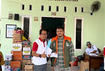 Penyerahan Bantuan Penyintas Bencana Kebakaran Depo Pertamina Plumpang
